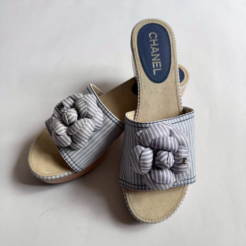 🤍清純款💙Chanel 藍白色山茶花低跟涼鞋38-2