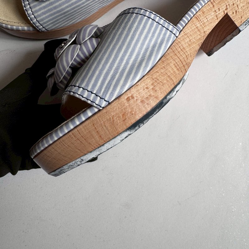 🤍清純款💙Chanel 藍白色山茶花低跟涼鞋38-6