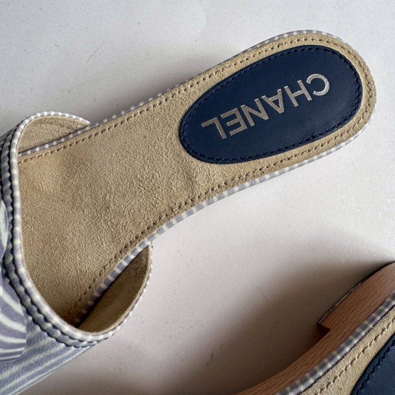 🤍清純款💙Chanel 藍白色山茶花低跟涼鞋38-7