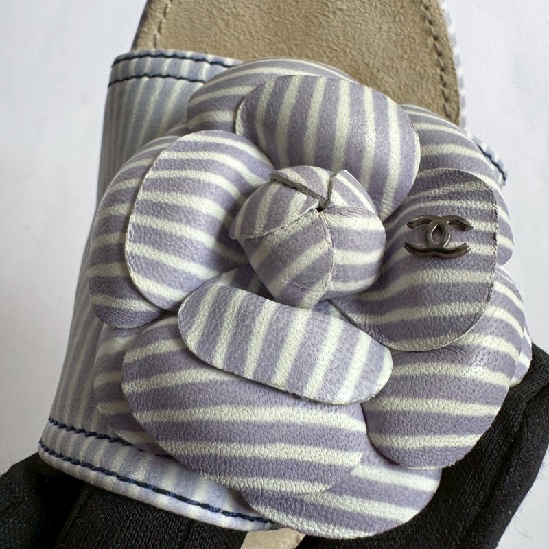 🤍清純款💙Chanel 藍白色山茶花低跟涼鞋38-21