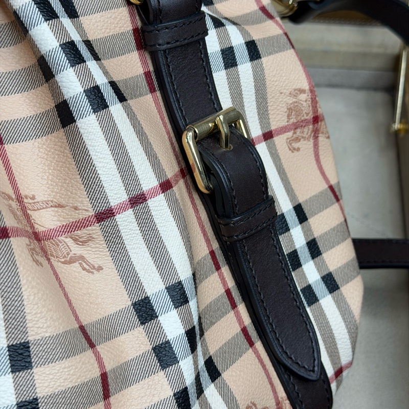 上架中🔑Burberry 經典格紋拉鍊3用包-8