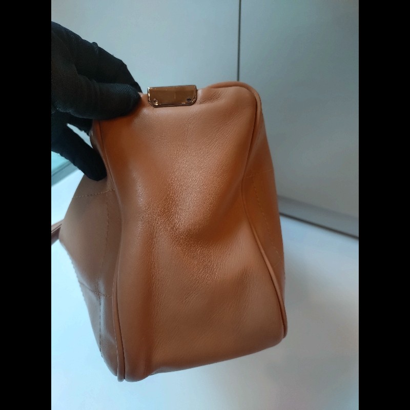 Chanel 奶茶色方格皮革手提波士頓吐司包-8