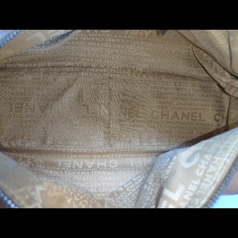 Chanel 奶茶色方格皮革手提波士頓吐司包-18