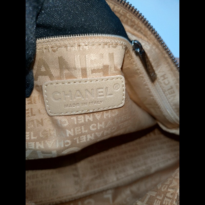 Chanel 奶茶色方格皮革手提波士頓吐司包-47