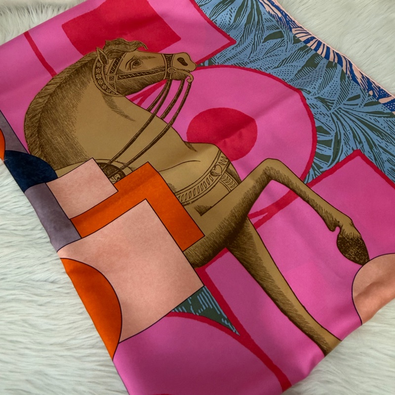 HERMES Cavalier En Formes 馬 駿馬 圖形騎士 方巾 絲巾 90ㄨ90-2