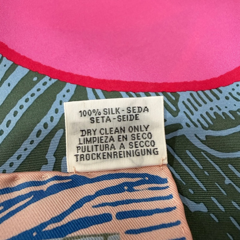 HERMES Cavalier En Formes 馬 駿馬 圖形騎士 方巾 絲巾 90ㄨ90-12