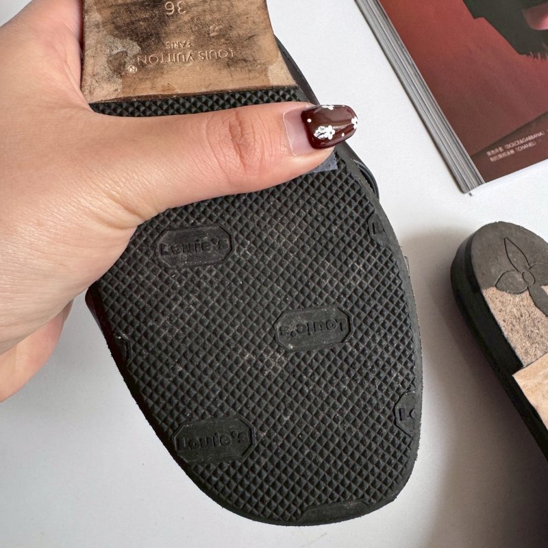 ‼️超級百搭LV黑色簡約涼鞋 36-4