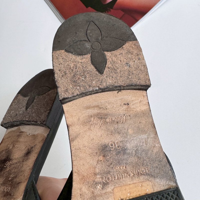 ‼️超級百搭LV黑色簡約涼鞋 36-6