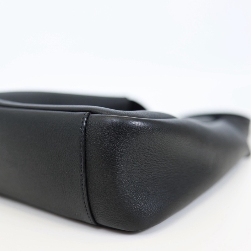 二手Ysl Le 5 à 7 hobo 水桶腋下包-8