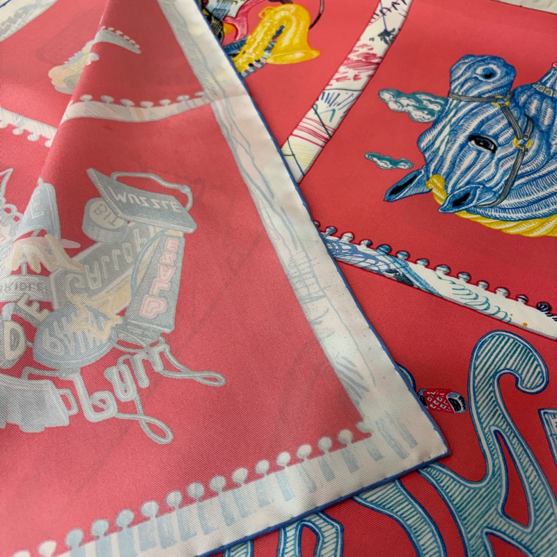 HERMES Chevaloscope 桃粉橘 藍色 多彩 趣味 百變造型 馬頭方形 90ㄨ90 絲巾-9