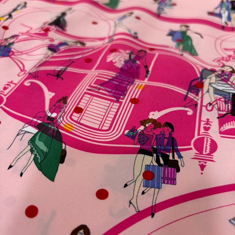 HERMES Ex-Libris les Parisiennes桃粉 圖紋 印花斜紋70ㄨ70 絲 巾方巾-2