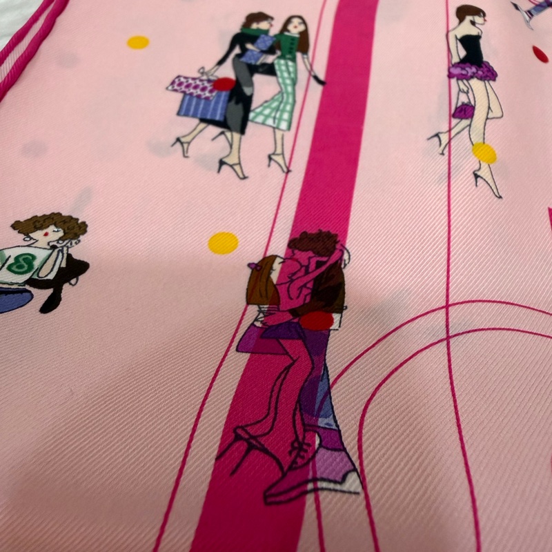 HERMES Ex-Libris les Parisiennes桃粉 圖紋 印花斜紋70ㄨ70 絲 巾方巾-3