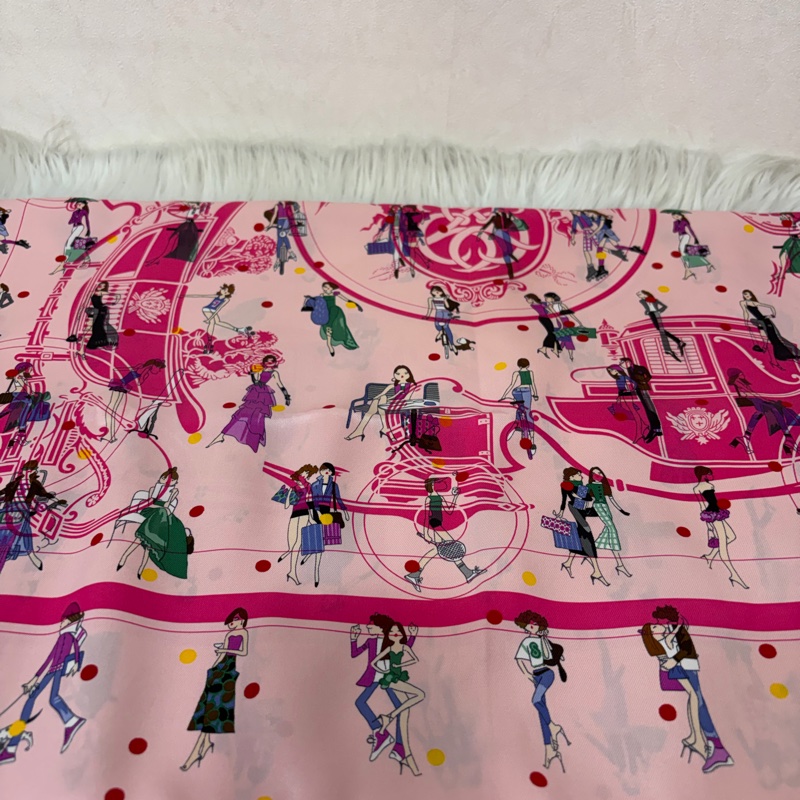 HERMES Ex-Libris les Parisiennes桃粉 圖紋 印花斜紋70ㄨ70 絲 巾方巾-7