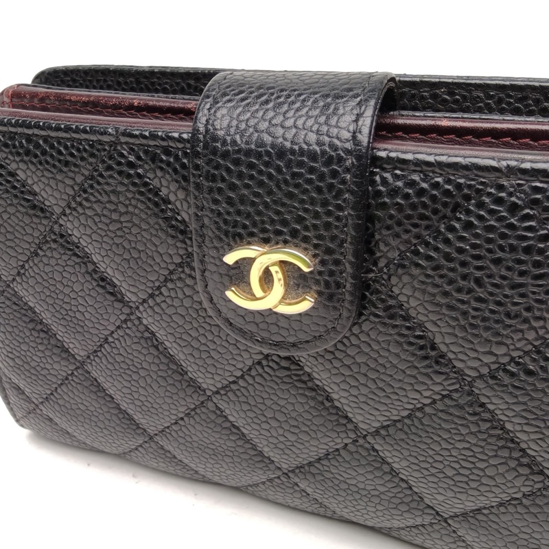 CHANEL 黑色荔枝牛皮18開金扣護照夾對折錢包-3