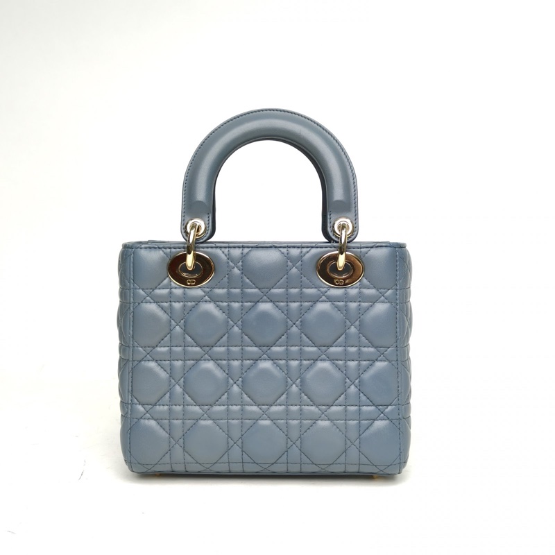 DIOR LadyDior戴妃包四格徽章肩帶霧霾藍羊皮金扣-2