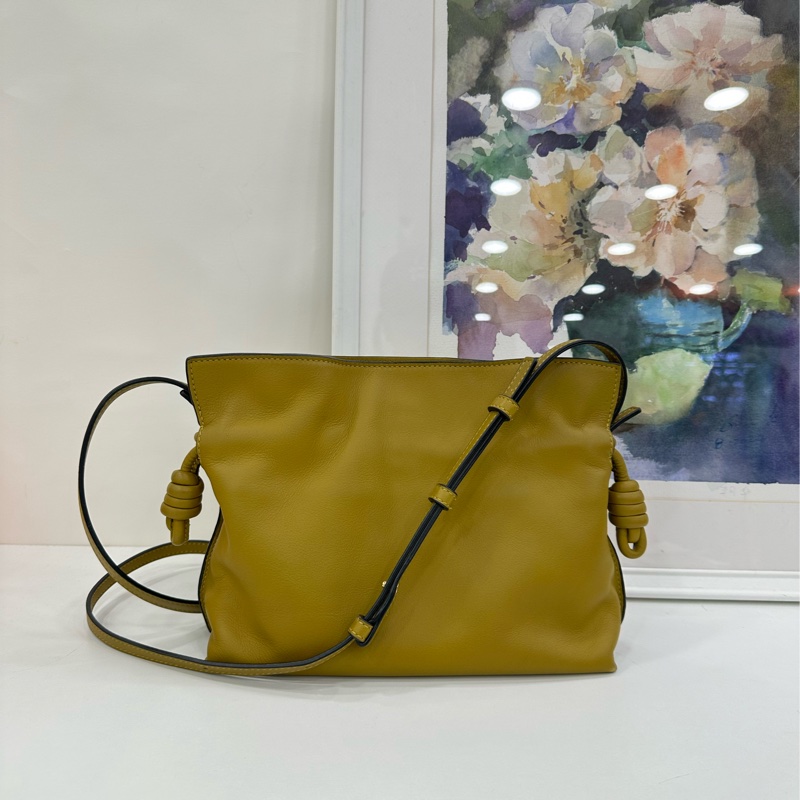 Loewe 羅意威 Flamenco福袋包 薑黃 22年有購證 尺寸:25*17*6.5-2