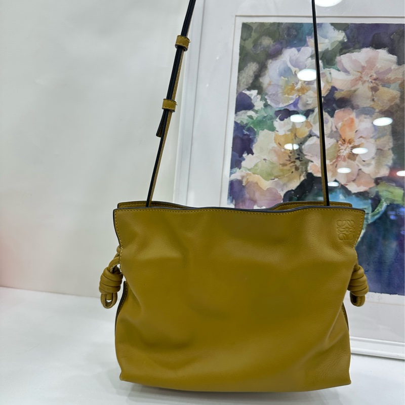 Loewe 羅意威 Flamenco福袋包 薑黃 22年有購證 尺寸:25*17*6.5-7