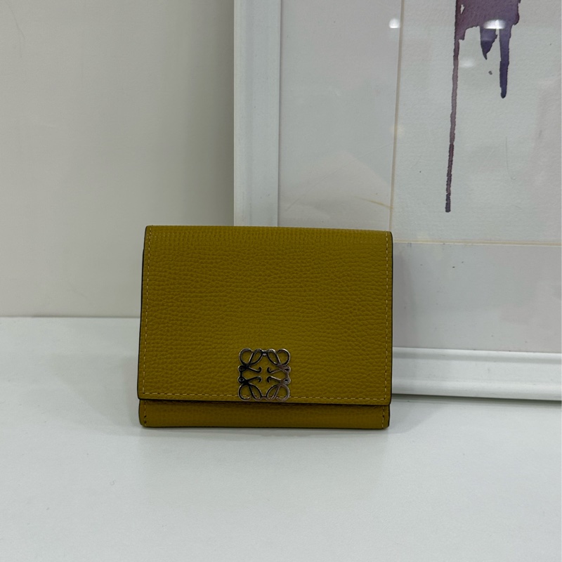 LOEWE 三折錢包 三角折疊款-1