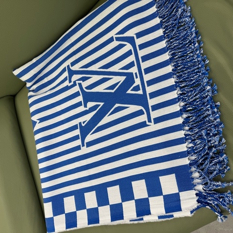 Louis vuitton 沙滩巾，沙花巾