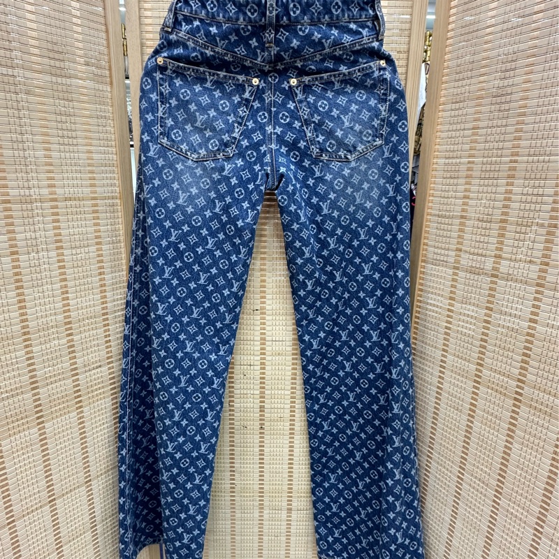 LV 路易威登 SS25 滿印皮牌側皮條牛仔長褲 34碼-1