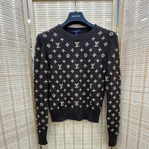 LV 路易威登 LOUIS VUITTON SS26 九月系列 純色圓領山羊絨針織套頭毛衣 女款 XS碼