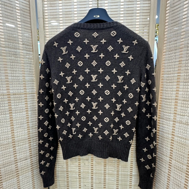 LV 路易威登 LOUIS VUITTON SS26 九月系列 純色圓領山羊絨針織套頭毛衣 女款 XS碼-1
