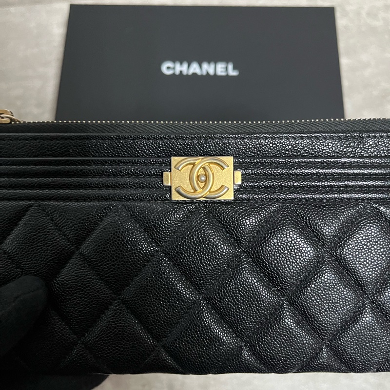 正品 Chanel boy 經典黑金荔枝皮扁長夾-2