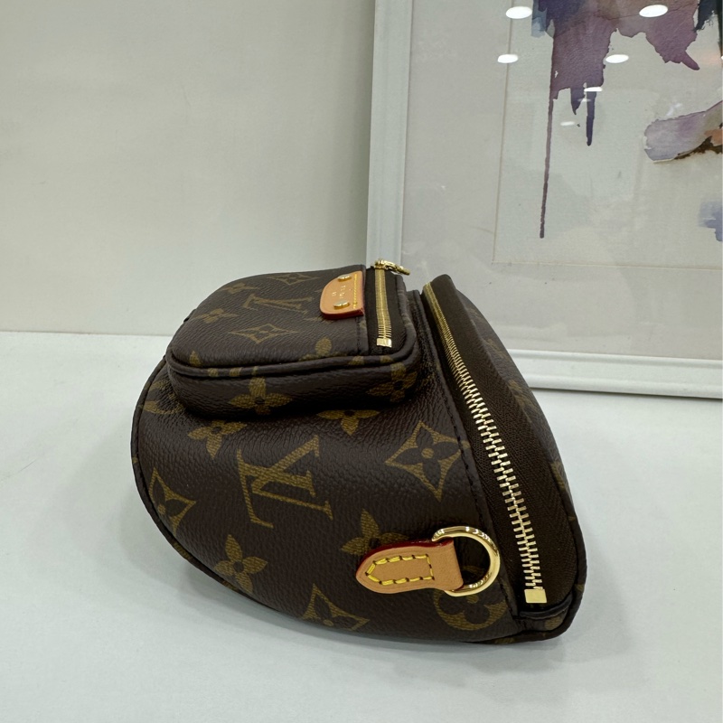 LV路易威登 mini bumbag 老花腰包 金色鏈條肩帶 可斜挎可腰包 晶片 閒置 17*12cm-4