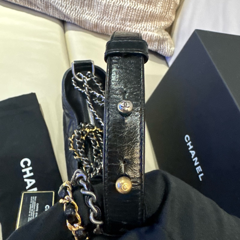 Chanel 香奈兒 Gabrielle黑金流浪包/小號/98新美品-8