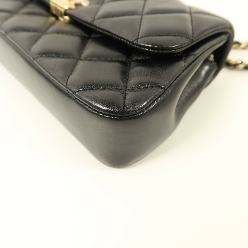 CHANEL 羊皮皮革Mini Flap Bag金扣鏈帶肩背袋-11