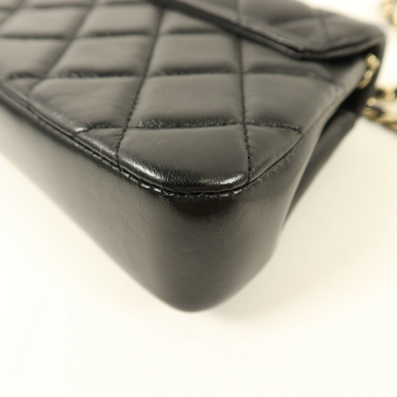 CHANEL 羊皮皮革Mini Flap Bag金扣鏈帶肩背袋-13