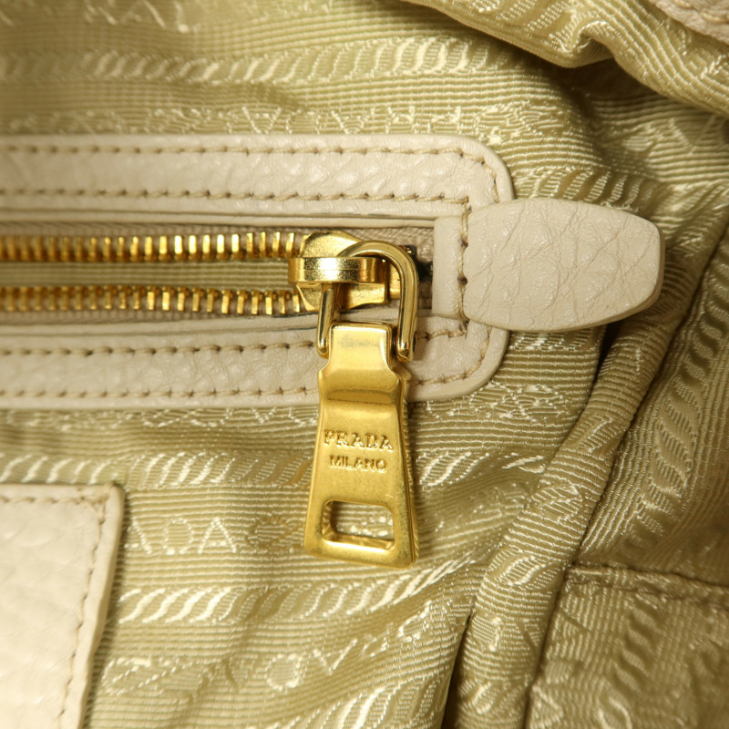 PRADA 牛皮皮革Boston Bag金扣肩背袋-10