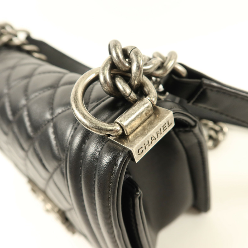 CHANEL 羊皮皮革Boy 20鏈帶肩背袋-12