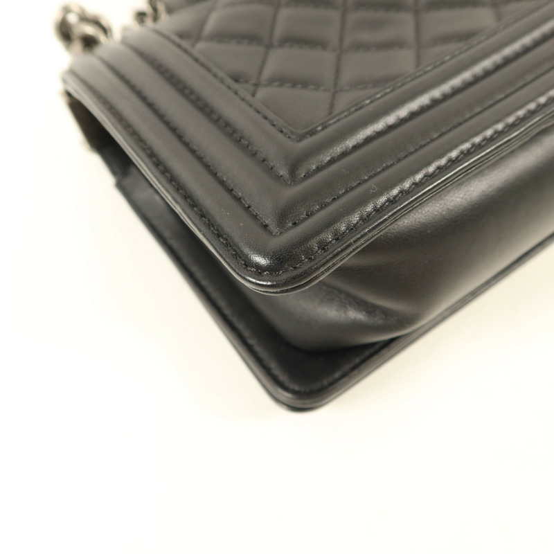 CHANEL 羊皮皮革Boy 20鏈帶肩背袋-16