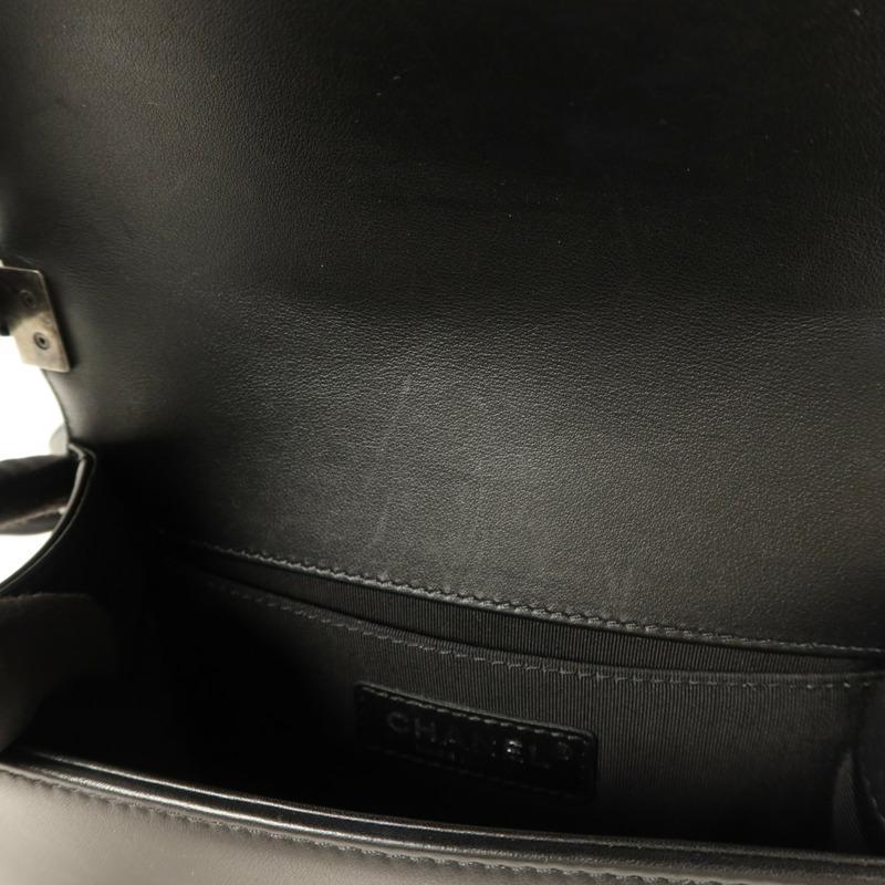 CHANEL 羊皮皮革Boy 20鏈帶肩背袋-17