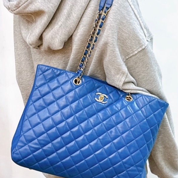 莉亞精品♡Chanel 藍色大托特包 二手美包-1