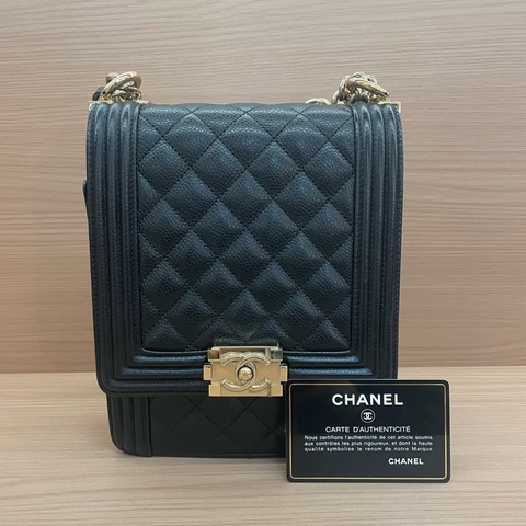 NO:D37 CHANEL/香奈儿 leboy黑金 小號 2019年，28開 鱼子酱牛皮竖款链条单肩斜挎包  有塵袋 有卡 無盒子 尺寸底長16*高20*