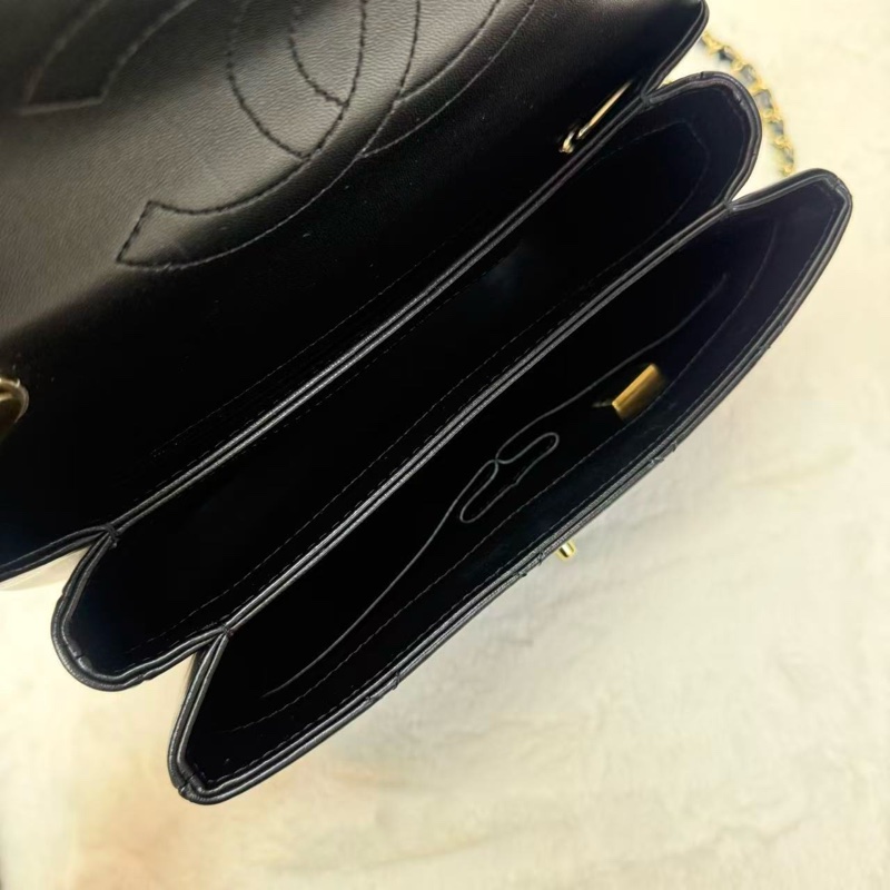 CHANEL香奈兒 TRENDY CC郵差包 黑金菱格紋羊皮 手柄式口蓋包 經典熱門款女士手提單肩斜挎包-6