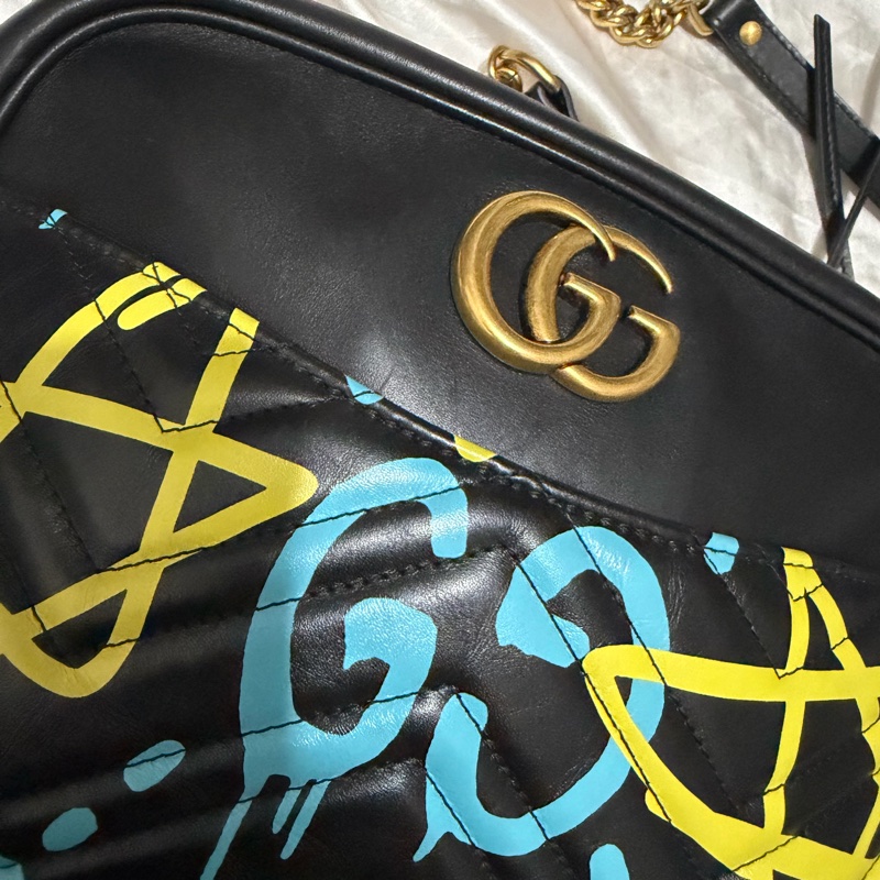 GUCCI 小牛皮相機包-1