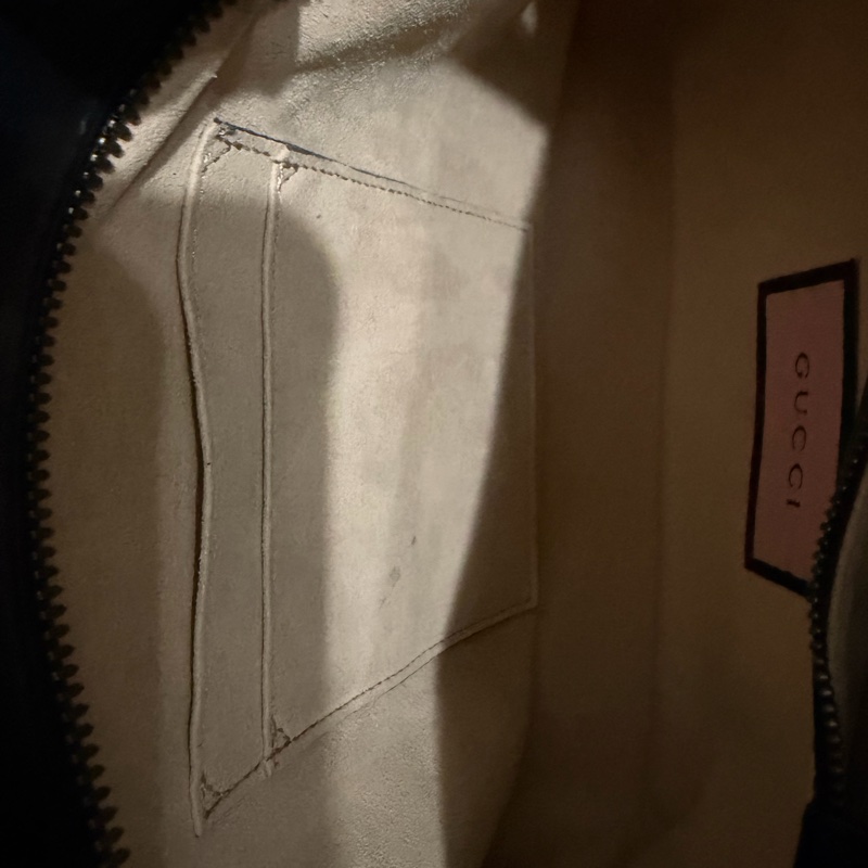 GUCCI 小牛皮相機包-29