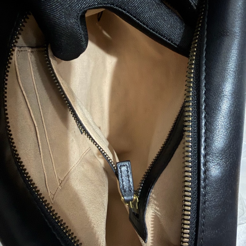 GUCCI 小牛皮相機包-31