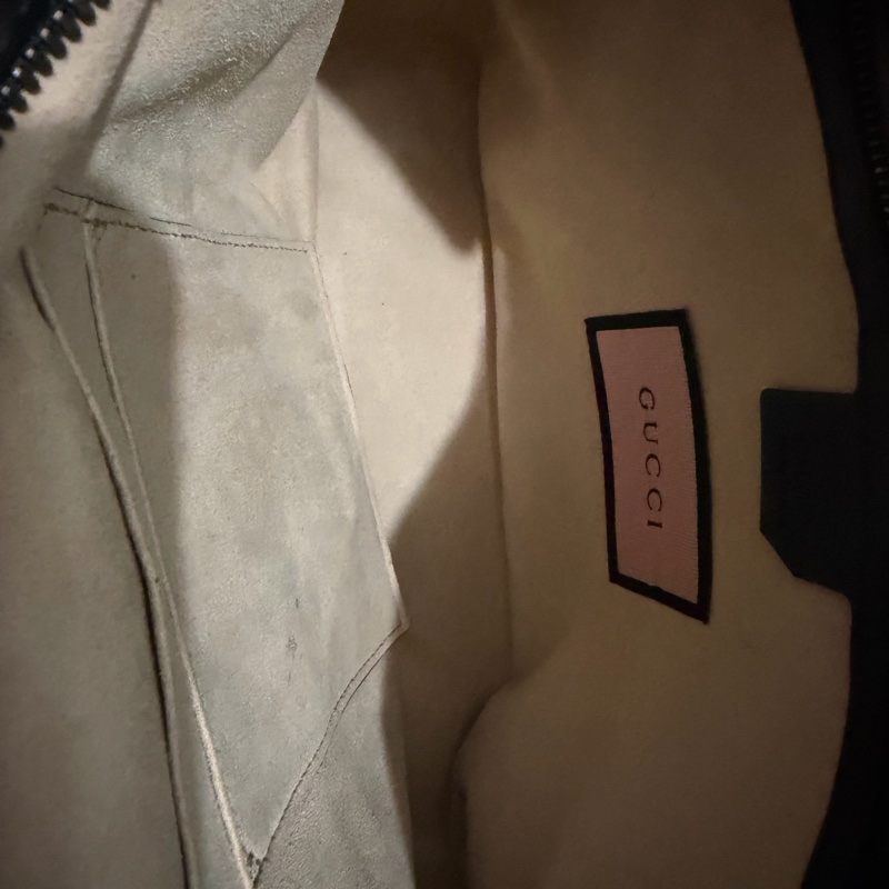 GUCCI 小牛皮相機包-33