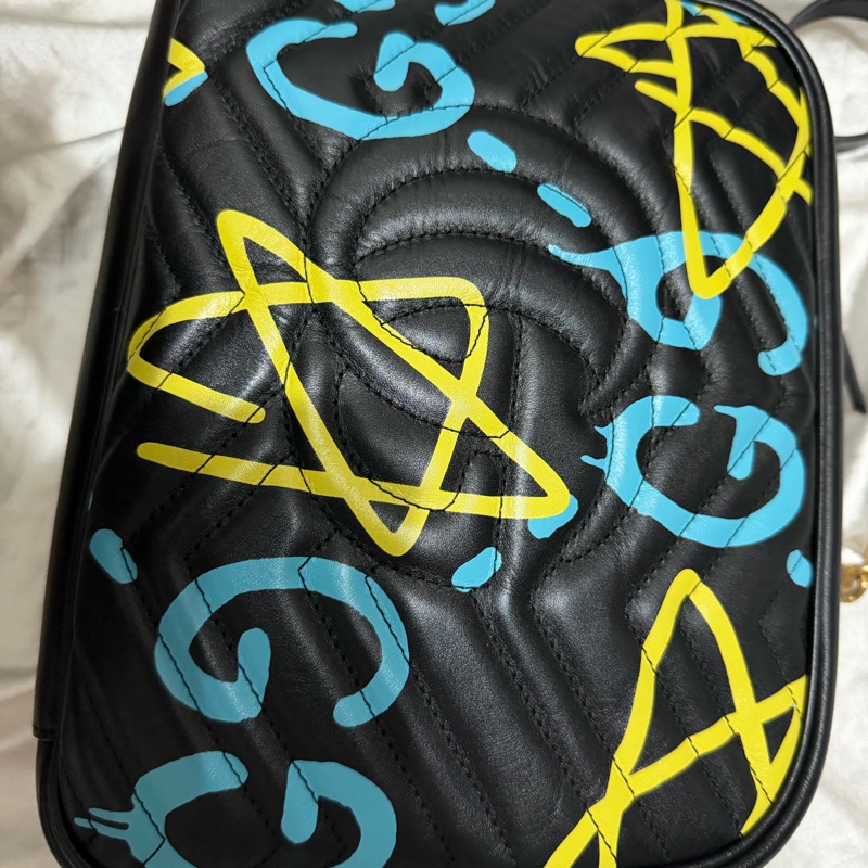 GUCCI 小牛皮相機包-40