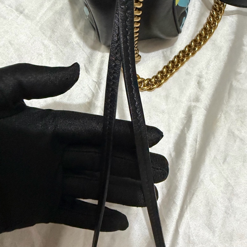 GUCCI 小牛皮相機包-43