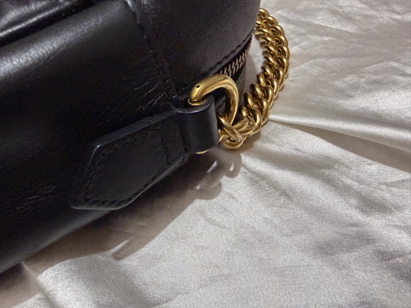 GUCCI 小牛皮相機包-55