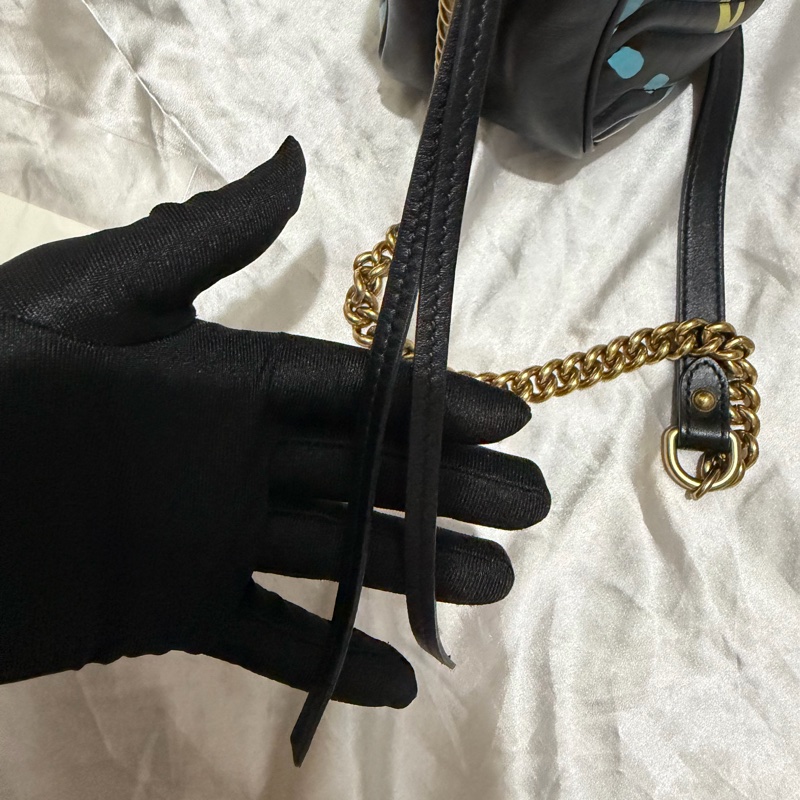 GUCCI 小牛皮相機包-59