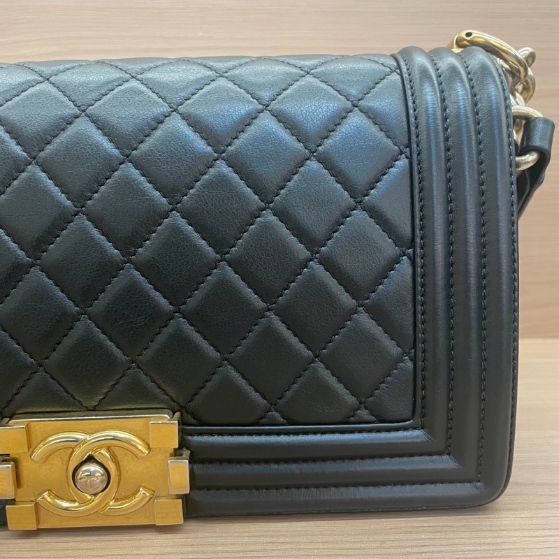 NO:D30 Chanel 香奈兒黑金LEBOY中號 牛皮鏈條包 2015年，20開 有塵袋 無卡 無盒子 尺寸底長25*高15*-7