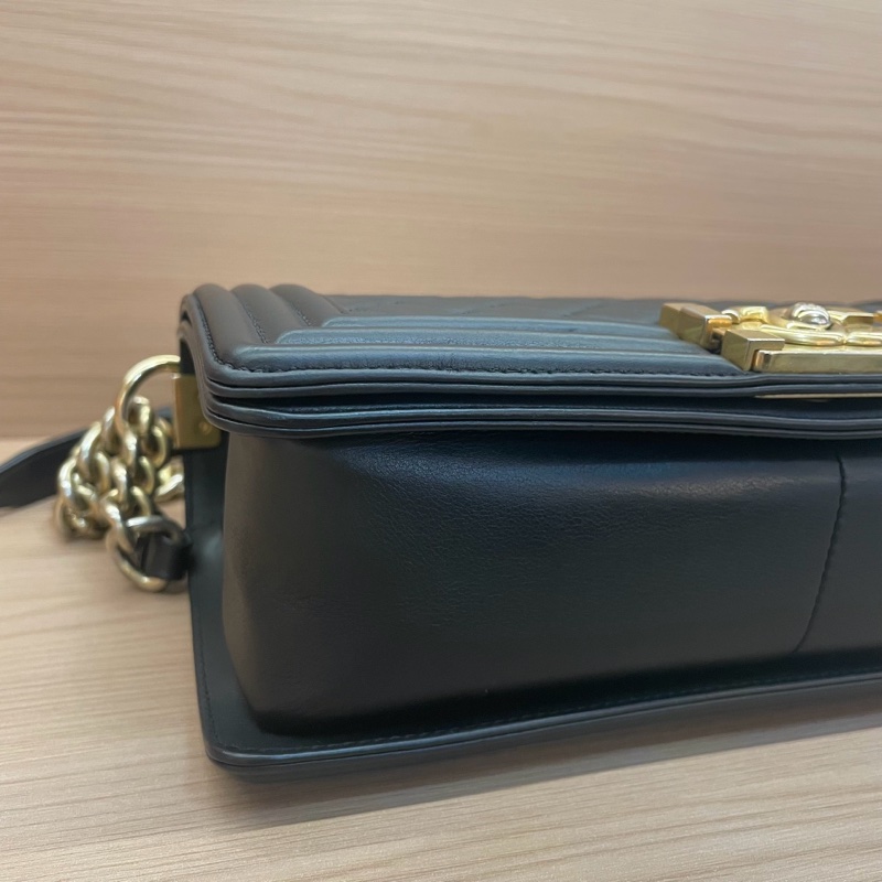 NO:D30 Chanel 香奈兒黑金LEBOY中號 牛皮鏈條包 2015年，20開 有塵袋 無卡 無盒子 尺寸底長25*高15*-8