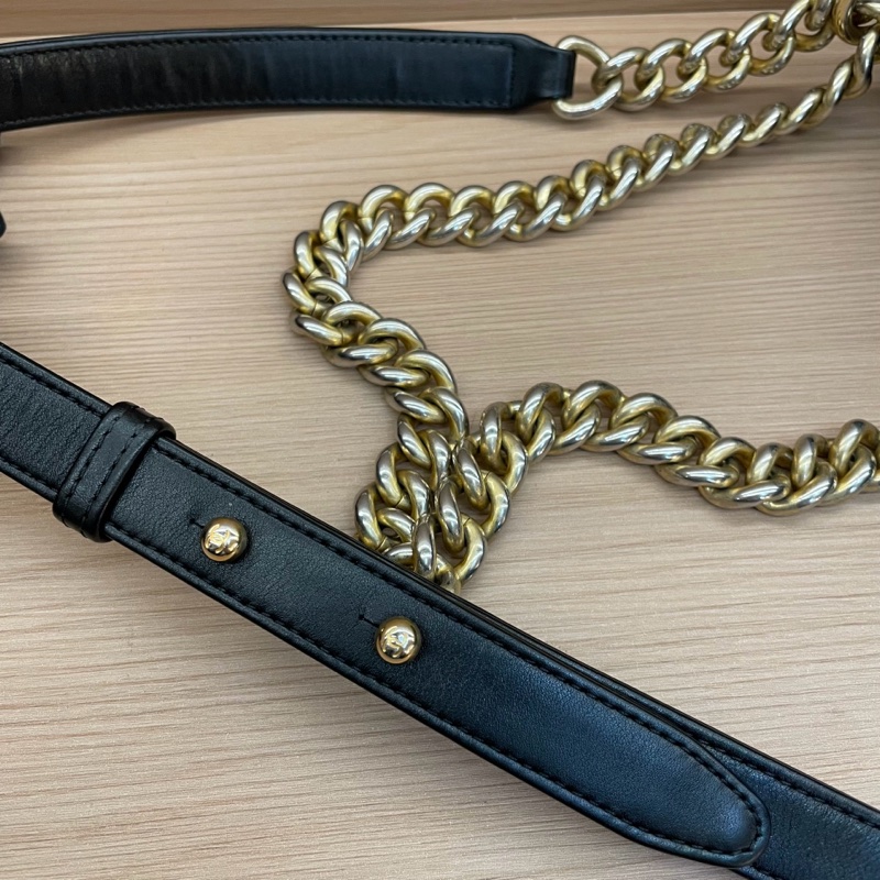 NO:D30 Chanel 香奈兒黑金LEBOY中號 牛皮鏈條包 2015年，20開 有塵袋 無卡 無盒子 尺寸底長25*高15*-12