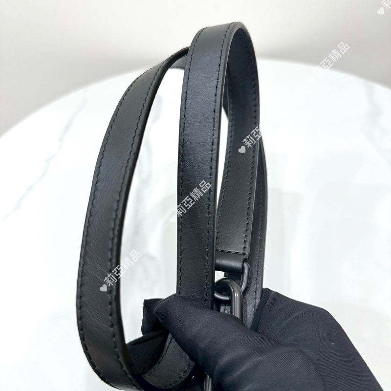 莉亞精品♡ LV m44735 黑老花mini truck盒子包 二手美包-13